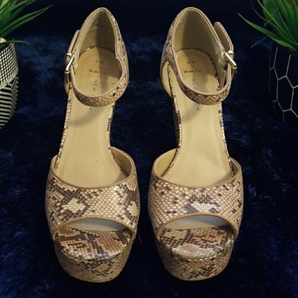 New Look Snakeskin Platform WIDE FIT - Picture 3 of 6